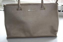 PİERRA CARDİN ORJİNAL EL  ÇANTASI DETAYLAR RESIMDE 2'EL SAGLAM (YENİ KOLİ 5