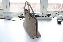 PİERRA CARDİN ORJİNAL EL  ÇANTASI DETAYLAR RESIMDE 2'EL SAGLAM (YENİ KOLİ 5