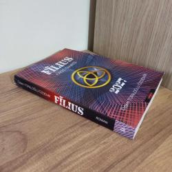 FİLİUS KAOS TANRISI Özlem Topaloğlu Özdemir