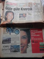 Hürriyet Gazetesi - 14 Aralık 2000 - Beşiktaş Türkiye Kupasında Tura Uçtu - Galatasaray Fenerbahçe İçin Tarihi Karar Bugün - Hasan Şaş - Ahmet Dursun - Başbakan Bülent Ecevit Ölüm Orucu Af Tartışması Polis Eylemi Düğmeye Mi Basıldı - İşte Avrupa'nın F Tipi Raporu - Necmettin Erbakan'ın Nazi Arkadaşı Achmed Huber - ABD Tarihinde İlk Kez Başkanı Oylar Değil Yargı Belirledi -  Gülen Bush Oldu Al Gore Havlu Attı