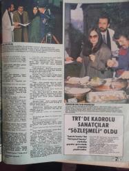 TV'DE 7 Gün Gong Haftalık Aktüalite Sinema Tiyatro Müzik ve Magazin Dergisi - 14 Ocak 1985 - Türkan Şoray - Barış Manço - Yağmur bereket getirdi - Cihan Ünal - Türkan Sultan Perhizde - TV Stüdyosu Karı Koca Kavgası - Oya Özyılmaz - Bilge Şan - Tolga Han - Fatoş Çingitaş - Füsun Önal - Ali Poyrazoğlu - Semiha Yankı - Tarık Akan - Ali Rıza Binboğa - Sadri Alışık - ''Turist Ömer Olduğum Günler'' - Ayşe Tunalı - Söyle Ayşe Kim Bu Erkek fotoğraf ve haberi - Dergi Tam Değildir Sadece 8 Sayfası Mevcuttur