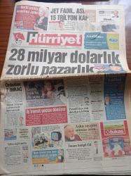 Hürriyet Gazetesi - 27 Aralık 2002 - Feyyaz Uçar Bugünkü Beşiktaş'ı Kendisinin De Oynadığı Kadroya Benzetti - Beşiktaş Onursal Başkanı  Süleyman Seba 100. Yılda 3 Şampiyonluk - Ankara Irak Operasyonunda Türkiye'nin Uğrayacağı 28 Milyarlık Faturayı ABD'li Bürokratın Önüne Koyacak - Ordudan 7 İhraç -  Mesut Yılmaz Üniversiteside Ders Verecek - Yahudi Cemaatinin Yeni Lideri Haleva