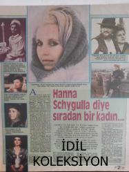 TV'DE 7 Gün Haftalık Aktüalite Sinema Tiyatro Müzik ve Magazin Dergisi - Hanna Schygulla diye sıradan bir kadın - Rainer Fassbinder - John Huston - Son Macera Hayat Aşk ve Sinema Adamı - Yılmaz Güney mirasından bir pay da Yılmaz Zafer'e - Aykut Düz - Serpil Çakmaklı - Hakan Ural - Necla Nazır Hamile - Ferdi Tayfur fotoğraf ve haberi - Dergi Tam Değildir Sadece 4 Sayfası Mevcuttur - Dergi Kapağı Yoktur