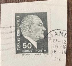 Mektup Zarfından Kesilmiş  / Postadan Geçmiş Pul Filateli - İstanbul, 27 Aralık 1978 Damgalı -  ATATÜRK, 50 KURUŞ -  Türkiye Cumhuriyeti