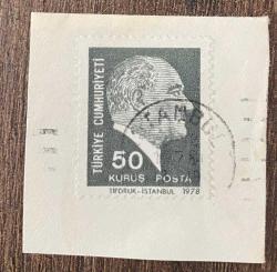 Mektup Zarfından Kesilmiş  / Postadan Geçmiş Pul Filateli - İstanbul,  1978 Damgalı -  ATATÜRK, 50 KURUŞ -  Türkiye Cumhuriyeti