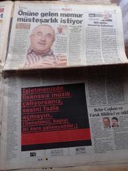 Hürriyet Gazetesi - 8 Nisan 2003 - Russell Crowe'in Sevgilisi Bekarlığa Veda Partisi'nde Erkek Striptizcilerle Eğlendi - Sertab Erener Bob Dylan'ın Şarkısını Seslendirdi - Fenerbahçe'de Fatura 9. Hoca Oğuz Çetin'e Kesildi - Aziz Yıldırım Fenerbahçe'yi Bırakmam - Savaşı'n 19. Gününde Saddam Efsanesi Çok Ağır Darbeler Yedi - Saddam Heykeli Baş Aşağı - Recep Tayyip Erdoğan - Cemil Çiçek - Binali Yıldırım - Süleyman Demirel