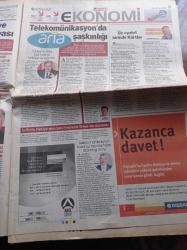 Hürriyet Gazetesi - 8 Nisan 2003 - Russell Crowe'in Sevgilisi Bekarlığa Veda Partisi'nde Erkek Striptizcilerle Eğlendi - Sertab Erener Bob Dylan'ın Şarkısını Seslendirdi - Fenerbahçe'de Fatura 9. Hoca Oğuz Çetin'e Kesildi - Aziz Yıldırım Fenerbahçe'yi Bırakmam - Savaşı'n 19. Gününde Saddam Efsanesi Çok Ağır Darbeler Yedi - Saddam Heykeli Baş Aşağı - Recep Tayyip Erdoğan - Cemil Çiçek - Binali Yıldırım - Süleyman Demirel