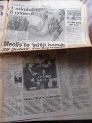 Hürriyet Gazetesi - 13 Nisan 2001 - Güney Afrika Futbol Maçında Tribünde Facia - Özer Altın Ben Olmaz Diyince Zeki Müren Kestirmedi - TÜSİAD'dan Hükümete Tarihî Çağrı Cesur Olun Kaybedecek Bir Şeyiniz Yok - Fransız Elçi Kemal Derviş'i Bizim Bakan Sandım - Sıfır Atma Uzmanı Geliyor