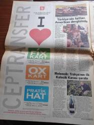 Hürriyet Gazetesi - 17 Nisan 2001 - Galatasaray Real Madrid Maçı İçin Kenetlendi - Mario Jardel -  Mircea - Süleyman Demirel Faturayı Bize Kesmeyin - MHP Milletvekili Mehmet Gül Kemal Derviş Mason'dur Dedi- Emniyet Müdürü Gaffar Okkan  Suikastının Gözcüsü Ele Geçirildi - Ricky Martin