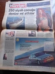 Hürriyet Gazetesi - 17 Nisan 2001 - Galatasaray Real Madrid Maçı İçin Kenetlendi - Mario Jardel -  Mircea - Süleyman Demirel Faturayı Bize Kesmeyin - MHP Milletvekili Mehmet Gül Kemal Derviş Mason'dur Dedi- Emniyet Müdürü Gaffar Okkan  Suikastının Gözcüsü Ele Geçirildi - Ricky Martin