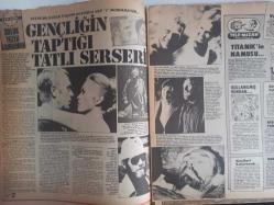 TV'DE 7 Gün Gong Haftalık Aktüalite Sinema Tiyatro Müzik ve Magazin Dergisi - 4 Haziran 1984 - Halit Kıvanç - Emel Sayın - Türkan Şoray - Romina Power - Al Bano - Zeynep Özal - Erdoğan Sevgin - Dört Tarih Dört Ramazan - Bedia Akartürk - Türkan Şoray - Kadir İnanır - Ahmet Mekin - Hikmet Feridun Es - Sami Ayanoğlu - Bora Ayanoğlu - Turan Seyfioğlu - Nilgün Akçaoğlu - Yayla Margarin Reklamı - Yedigün Gazoz Reklamı - Gülşah - Hülya Koçyiğit - Gonzo Gates - Stanley Riverside - Steve Mc Queen - Gençliğin Taptığı Tatlı Serseri - İbrahim Şevki Atasagun - Vahit Halefoğlu - Cemile Kutgün - Seden Kızıltunç - Cihat Tamer - İlhan İrem - Tolga Han - Shakin Stevens - Edip Akbayram - Banu - Alpay - Naki Turan Tekinsav - Agatha Cristey - Laurel acall - Albert Finney - Tunca Toskay - Yıldırım Gürses - Ender Asman - Esen Ünür - Emel Sayın - Rothmans Sigara Reklamı - Arçelik Buzdolabı Reklamı fotoğraf ve haberi - Tam Takım Dergi
