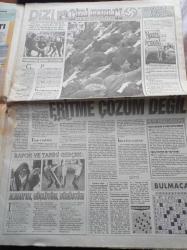 Gizli Irkçılık Raporunu Açıklıyoruz - Süleyman Seba Gordon Milne Kavgası - Fenerbahçe Fatih Terim İle Flörtleşiyor - İzmir Bergama'da Binlerce Kişi Erdal İnönü'ye Bizi Bırakma Dedi - İsmet Sezgin Kitabına Gençliğe Armağan Etti - SHP'de Lider Adayları -  Murat Karayalçın - 52 Milletvekili Tansu Çiller'i Destekleyecek - Milli Eğitim Bakanı köksal Toptan'dan İlanlı Propaganda