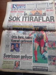 Hürriyet Gazetesi - 6 Haziran 1994 - Üç Büyük Kulübün Kurmayları Transfer Tartıştı - Hasan Özaydın - Alp Yalman - Serdar Bilgili - Rolland Garros'ta İspanyol Zaferi - Nixon'ı Yıkan Adam Bob Woodward Bill Clinton'a Taktı - Kadir İnanır - 7 İnfaz Aynı Silah - Savaş Buldan Behçet Cantürk'ün İnfazında Kullanılan Silahla Öldürüldüğü Ortaya Çıktı - Savaş Buldan'ın Cenazesinde Sıkı Önlem - Savaş Buldan'ın Abisi Necdet Buldan Cantürklerle Husumetimiz Yok- Tansu Çiller - Türksat'ın Fırlatılışı Yine Ertelendi