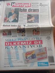 Hürriyet Gazetesi - 17 Mayıs 1994 - İran'dan Süleyman Demirel'e Gizli Mesaj - Hakan Şükür Ve Arif Erdem'den Şampiyonluk Halayı - IMF'ye Garanti Memura Zam Yok - Emlak Bankası Satılıyor - Tansu Çiller'e Muhtıra - Radyo Televizyon Üst Kurulu Başkanı Ali Baransel Oldu - Genelkurmay Başkanı Orgeneral Doğan Güreş PKK Yaz Sonuna Kadar Gündemden Düşecek