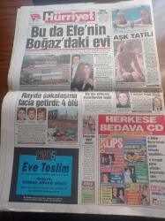 Hürriyet Gazetesi - 2 Haziran 1994 - Güle Güle Uzay Heparı - Samsunspor'lu Ertuğrul Sağlam Beşiktaş'ta - Fenerbahçe Altay'lı Toprak'ı Renklerine Bağladı - BM Genel Sekreteri Gali'den Ağır Rapor - Rauf Denktaş Gali Rumlarla Anlaştı - Madımak'ı Yakan Tahliye Oldu - İlk Kurban Tofaş İşçisi - Dolar 29 Bine İndi Sonra Çıktı