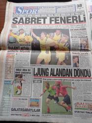 Hürriyet Gazetesi - 28 Aralık 1993 - Bülent Ersoy'a 400 Milyonluk Giysi - Kızı Pavarotti'yi Çileden Çıkardı - Halil Mutlu Bulgaristan'da Ailesiyle Hasret Giderdi - Oğuz Çetin Altın Bir Devir Yaşıyoruz - Abdullah Öcalan Öldürüldü Söylentisi - Başbakan Tansu Çiller Bedrettin Dalan'ı İstanbula Armağan Etti - Süleyman Demirel Veto Anayasal Yetki - Vergi Zenginin Dediği Gibi Oldu