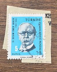 Mektup Zarfından Kesilmiş  / Postadan Geçmiş Pul Filateli - Damgalı - DR. BESİM ÖMER AKALIN ( 1862 - 1940 ), 5 KURUŞ - Türkiye Cumhuriyeti