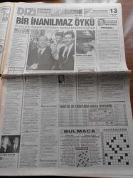 Hürriyet Gazetesi - 29 Mayıs 1994 - Sedat Balkanlı Galatasaray'da - Hasan Özaydınlı ile Abdullah Acar Fenerbahçe Başkanlığı İçin Yarışıyor - Pop Dünyasında Şıkıdım Fırtınası - Ozan Orhon Asker Hakan Ural Kaçak - Tarkan 1 Milyonluk Satışa Koşuyor - Memurlar Copsuz Yürüdü - Tansu Çiller Ve MGK'dan Bill Clinton'a Rest - PKK Atina'nın taşeronu Oldu