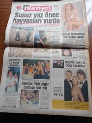 Hürriyet Gazetesi - 29 Mayıs 1994 - Sedat Balkanlı Galatasaray'da - Hasan Özaydınlı ile Abdullah Acar Fenerbahçe Başkanlığı İçin Yarışıyor - Pop Dünyasında Şıkıdım Fırtınası - Ozan Orhon Asker Hakan Ural Kaçak - Tarkan 1 Milyonluk Satışa Koşuyor - Memurlar Copsuz Yürüdü - Tansu Çiller Ve MGK'dan Bill Clinton'a Rest - PKK Atina'nın taşeronu Oldu