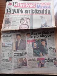 Hürriyet Gazetesi - 29 Temmuz 1993 - Beşiktaş'a Irkçı Darbe - Fenerbahçe Kubilay Türkyılmaz'ı Alıyor - Abdi İpekçi Cinayetinin İkinci Sanığı Papa Suikastının Kilit Adamı Bedri Ateş Oral Çelik Olduğunu İtiraf Etti - Mesut Yılmaz'ın İzmir'deki Yakışıklı Sağ Kolu Serdar Şınlak - Cemal Madanoğlu Oldu- Orman Bakanı Hasan Ekinci