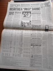 Hürriyet Gazetesi - 29 Temmuz 1993 - Beşiktaş'a Irkçı Darbe - Fenerbahçe Kubilay Türkyılmaz'ı Alıyor - Abdi İpekçi Cinayetinin İkinci Sanığı Papa Suikastının Kilit Adamı Bedri Ateş Oral Çelik Olduğunu İtiraf Etti - Mesut Yılmaz'ın İzmir'deki Yakışıklı Sağ Kolu Serdar Şınlak - Cemal Madanoğlu Oldu- Orman Bakanı Hasan Ekinci