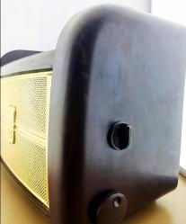 ANTİKA PHILIPS LAMBALI RADYO. TEMİZ KONDİSYONDA. ÇALIŞIR HALDE EBAT: 45x32x22 cm