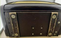 ANTİKA PHILIPS LAMBALI RADYO. TEMİZ KONDİSYONDA. ÇALIŞIR HALDE EBAT: 45x32x22 cm