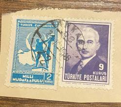Mektup Zarfından Kesilmiş  / Postadan Geçmiş İkili Pul Filateli - Ankara, 24 Ekim 1946 Damgalı - İSMET İNÖNÜ, 9 KURUŞ / MİLLİ MÜDAFAA PULU, 2 KURUŞ- Türkiye Cumhuriyeti