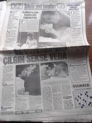 Hürriyet Gazetesi - 28 Ekim 1993 - A Millî Takım Polonyayı 22 Yıl Sonra Yendi - Fatih Terim - Şenes Erzik - Seksin Altın Kuralları - PKK'nın Hedefteki Kadrosu - Abdullah Öcalan - Doktor Baran - Kani Yılmaz - Cemil Bayık - Osman Öcalan - Teröre Saatte 11 Milyar Lira - PKK'lılar Kültür Bakanı Fikri Sağlar'ın Yolunu Kesti - Yüksek Seçim Kurulu Seçimler Ertelenmez - Rahmi Koç - Yalım Erez
