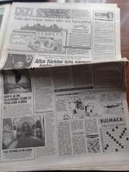 Hürriyet Gazetesi - 16 Aralık 1992 - A Milli Takım Yıldızlar Topluluğu Hollanda Önünde - İnönü Stadında 50. Milli Maç - Sepp Piontek - Somali Birliği'ne Seks Uyarısı - Bekar Bakan İbrahim Tez'den Sıcak Kutlama - Yugoslavya Başbakanı Milan Paniç Türkiye'ye Meydan Okudu - Koca Reis Sadettin Bilgiç'in İntikamı