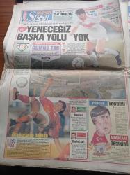 Hürriyet Gazetesi - 16 Aralık 1992 - A Milli Takım Yıldızlar Topluluğu Hollanda Önünde - İnönü Stadında 50. Milli Maç - Sepp Piontek - Somali Birliği'ne Seks Uyarısı - Bekar Bakan İbrahim Tez'den Sıcak Kutlama - Yugoslavya Başbakanı Milan Paniç Türkiye'ye Meydan Okudu - Koca Reis Sadettin Bilgiç'in İntikamı