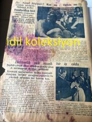 İSTANBUL  RESİMLİ İSTANBUL GAZETESİ YEREL TAŞRA BASINI --22 Mayıs 1933 YIL :1 Sayı :1--Bu Genç Anlatıyor --Bu nasıl mahluk kız mı oğlan mı?  Berberlik pek nazik bir iş oldu -- 35 Sene Önce Rıhtımda --Bir İstanbul  Çapkını  Hatıralarını Anlatıyor ---Holiwood Güzeller Burası  Rezalet --:Joan Mars --Hukuki içtimai meseleler --