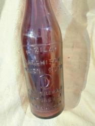 Kızılay Karahisar Maden Suyu Şişesi, 2 Lisan Kabartmalı Eau Minerale Naturelle de Karahissar h: 27,5 cm.