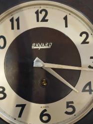ANTİKA DUVAR SAATİ, BAYARD MARKA 1935 - 1940  FRANSA ÜRETİMİ KURMALI, BAKALİT KASA 8 GÜNLÜK DUVAR SAATİ, Sorunsuz Çalışmaktadır, makinesi mükemmel orijinâl üründür..