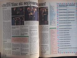 TV'DE 7 Gün Gong Haftalık Aktüalite Sinema Tiyatro Müzik ve Magazin Dergisi - 26 Aralık 1988 - Korban Abay - Merih Akalın - Levent Özçelik - James Dean - Modern Millie - Bruce Willis - Lisa Bonet - İzzet Öz - Cem Duna - Yeni Yıl Gelmeden Parodisi Geliyor - Yine Siz Seçiyorsunuz! - Yılmaz Büyükerşen - Korhan Abay - Ertürk Yöndem - Özcan Ertuna  - Yalnız, sofistike ve çapkın - O hiç Ölmedi ki - Beğendirmek kolay inandırmak zor - Kadir İnanır - Faye Dunaway - Frank Sinatra - Peter sellers - Martin Chevy Chase- Steve Short - Nazan Şoray - Shirley Mac Laine - Gene Hackman - Stella Stevens - Parliament Sigara Reklamı fotoğraf ve haberi - Tam Takım Dergi