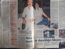 TV'DE 7 Gün Gong Haftalık Aktüalite Sinema Tiyatro Müzik ve Magazin Dergisi - 22 Ekim 1989 - Kadir İnanır - Meral Nayman - Gülriz Sururi - Yılmaz Zafer - Mahir Günşiray - Pink Floyd - Uğur Gücel - Şener Şen - Sermin Hürmeriç - Vanity - Levent Kırca - Nilüfer Öz - Sezai Aydın - Meral Nayman - Erol Artem - İsmail Elden - Sevinç Pekin - Melike Zobu - Zeki Alasya - Tuluğ Çizgen - Uğur Dündar - İsmet Üstekin - Nilgün Saraylı - Ayhan Önal - Kartal Kaan - Şebnem Dinçgör - Müjdat Gezen - Levent Kırca - Yılmaz Zafer - Gülriz Sururi - Edith Theo Serapo - Mahir Günşiray - Uğur Yücel - Şener Şen - Sermin Hürmeriç - Emir Kusturica - Burt Lancaster - Clark Gable - Carmen Mirande - Naki Turan Tekinsav - Halil Ergün - Perihan Savaş - Parliament Sigara Reklamı fotoğraf ve haberi - Tam Takım Dergi