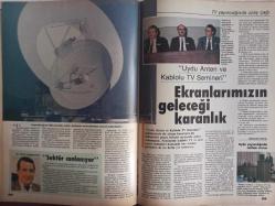 TV'DE 7 Gün Gong Haftalık Aktüalite Sinema Tiyatro Müzik ve Magazin Dergisi - 6 Şubat 1989 - Metin Akpınar - Zeki Alasya - Selim İleri - Zeki Alasya - Metin Akpınar - Selma Güneri - Uğur Böcekleri - Michael Jackson - Ali ırca - Harrison Ford - Nalan Altınörs - Yıldırım Bekçi - Cem Duna - İsmail Demirci - Nilüfer - Adnan Kahveci - Halit Kıvanç - Hülya Avşar - Nilgün Özhan - Namık Kasapbaşoğlu - Hülya Koçyiğit - Bülent Oran - İlknur Bozkurt - Atilla Candemir - Meral Konrat - Sibel Can - Muhteşem Nejat - Atıf Yılmaz - Hakan Balamir - Attila İlhan - Füsun Önal - Musa Janith - Son Johnson - Elliot Gould - Hart Bochner - Ali Kırca - Barbara Streisand - Emre Dağdeviren - Nalan Altınörs - Hülya Avşar - Michael Douglas - Levent Tülek - Peker açıkalın - Levent KAzak - Pelinsu Pir - Fatma Girik fotoğraf ve haberi - Tam Takım Dergi