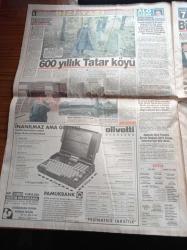 Sabah Gazetesi - 6 Kasım 1992 - Galatasaray Frankfurt'ı Sahadan Sildi - Uğur Tütüneker Kovulmaktan Omuzlara - Fenerbahçe'nin Hakkı Yendi - Süleyman Demirel Tansu Çiller'in İran Gezisine İzin Vermedi - Turgut Özal Refah Partisi'ni Mesut Yılmaz Güçlendirdi - Bill Clinton - CHP'nin Güneydoğu Raporu Ver Kurtul Yerine Sev Kurtul Olmalı
