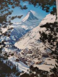 ŞEHİR KARTPOSTALI-İSVİÇRE/ZERMATT KARLI DAĞLAR VE KARLAR ALTINDA KASABANIN GÜNDÜZ GÖRÜNTÜSÜ,ARKASINA YAZILMIŞ,PULLU,RENKLİ, 11 X 15 CM EBADINDA - 1950'LER, 1960'LAR, 1970'LER, 1980'LER