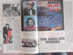 TV'DE 7 Gün Gong Haftalık Aktüalite Sinema Tiyatro Müzik ve Magazin Dergisi - 6 Ekim 1991 - Cem Özer - Levent Kırca - Halit Kıvanç - Tilbe Batum - Pınar Özdemir - Cem Özer - Johnny Depp - Josephine Baker - Peter Strauss - Sibel Can - Güler Kazmacı - Nicholas Campbell - Peggy Smithhart - Robert Wagner - Stephanie Powers - Ekrem Çatay - Lauren Koslow - Sezen Cumhur Önal - Emel Müftüoğlu - Süha Özgermi - Gönül Yazar - Necet Ergezen - Jülide Ateş - Pınar Özdemir - Adem Kılıç - Kadir Çelik - Osman Balcıgil - Uğur Dündar - Erşan Başbuğ - Halit Kıvanç - Rüstem Batum - Erol Aksoy - Nuri Çolakoğlu - Mehmet Ali Ilıcak - Mustafa Süzer - Cemal Noyan - Grecia Colmanares - Gene Hackman - Joe Mcİntyre - Jordan Knight Posteri - Jane Seymour - Yüksel Uzel - Aylin Livaneli - Tuncay Vural - Jordan Baker fotoğraf ve haberi - Tam Takım Dergi