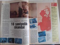 TV'DE 7 Gün Gong Haftalık Aktüalite Sinema Tiyatro Müzik ve Magazin Dergisi - 13 Ocak 1991 - Robert Gentry - Kadir İnanır - Zuhal Olcay - Tom Cruise - Tom Selleck - Sergio Leone - İsmail Cem - Kerim Aydın Erdem - Richard Moll - Adnan Saygun - Cindy Crawford - Erkan Tan - Osman Üstündağ - Emel Sayın - Ateşböceği Ercan - Ömer Karacan - Hülya Avşar - Şenben Ergür - Caroline Williams - Jean Smart - Annie Potts - Agatha Christie - Kadir İnanır - Yılmaz Zafer - Mahinur Ergun - Metin Erksan - Yaprak Özdemiroğlu - Haluk Kurdoğlu - Burçin ORaloğlu - Yaşar Alptekin - İrfan Tözüm - Sergio Leone - Patrick Emory - Donna Kelley - Ali Poyrazoğlu - Metin Atatüzün - Sylvester Stallone - Robin Williams - Glenn Close - Kevin Dilion - Phil Collins - Raksotek Kaset Reklamı fotoğraf ve haberi - Tam Takım Dergi