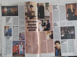 TV'DE 7 Gün Gong Haftalık Aktüalite Sinema Tiyatro Müzik ve Magazin Dergisi - 20 Ocak 1991 - Don Johnson - Sedat Örsel - Cenk Koray - İsmet Özhan - Blake Edwards - Susan Hayward - Robert Englund - Ted Turner - Nejat Uygur - Zafer Kiraz - Atilla Arcan - Yalçın Menteş - Zeki Müren - MFÖ - Levent Kazak - Armand Assante - Bon Jovi - Sedat Örsel - Alp Buğdaycı - Cenk Koray - İzmet Özhan - Ayhan Işık - Robert De Niro - Kathy Baker - Susan Hayward - Ned Nearing - Susan Hayward - Robert Englund - Umberto Eco - Nedret Güvenç - Şükrü Türen - Vanilla İce - Elton John - Marlboro Sigara Reklamı fotoğraf ve haberi - Tam Takım Dergi