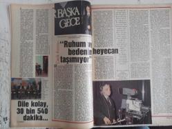 TV'DE 7 Gün Gong Haftalık Aktüalite Sinema Tiyatro Müzik ve Magazin Dergisi - 20 Ocak 1991 - Don Johnson - Sedat Örsel - Cenk Koray - İsmet Özhan - Blake Edwards - Susan Hayward - Robert Englund - Ted Turner - Nejat Uygur - Zafer Kiraz - Atilla Arcan - Yalçın Menteş - Zeki Müren - MFÖ - Levent Kazak - Armand Assante - Bon Jovi - Sedat Örsel - Alp Buğdaycı - Cenk Koray - İzmet Özhan - Ayhan Işık - Robert De Niro - Kathy Baker - Susan Hayward - Ned Nearing - Susan Hayward - Robert Englund - Umberto Eco - Nedret Güvenç - Şükrü Türen - Vanilla İce - Elton John - Marlboro Sigara Reklamı fotoğraf ve haberi - Tam Takım Dergi