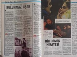 TV'DE 7 Gün Gong Haftalık Aktüalite Sinema Tiyatro Müzik ve Magazin Dergisi - 25 Ağustos 1991 - Kirk Cameron - Murat Atıl - Gülfem Öner - Suphi Kaner - Nilüfer - Yılmaz dağdeviren - Emre Dağdeviren - İsabel Conteras - Eric Braeden - Ümit Aktan - Fatih Kısaparmak - Emrah - Harold Pruett - Kahraman Afyonoğlu - Chelsa Noble - Erol Ünal Karabıyık - Cemal Noyan - Neşe Burgaz - Mehmet Ali Birand - Güler Kazmacı - Osman Faruk Seden - Gülbey Ergüven - Meral Zeren - Nurhan Nur - Mahmut Hekimoğlu - Ertuğ İlhan - Müjdat Gezen - Adile Naşit - Gülşen Bubikoğlu - Adem Kurt - Eser Zorlu - Gülfem Öner - Suphi Kaner - Efgan Efekan - Nizametin Ariç - Nur Sürer - Mick Jagger - La Toya Jackson - Nil Burak - Ken Wahl - Ahu Tuğba - Ahmet Uğurlu - Yücel Uçanoğlu - Kamer Sarıkurt - Naci Çelik Berksoy - Ayten Gökçer - Eser Noyan - Hugh Hudson - Pamela Belwood - Simavi Yayınları Reklamı fotoğraf ve haberi - Tam Takım Dergi