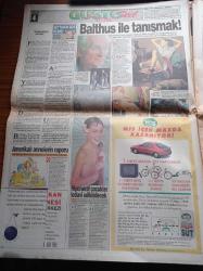 Sabah Gazetesi - 2 Mayıs 1993 - Çetin Altan - Zülfü Livaneli - Hasan Cemal -  Teniste Dünyanın Bir Numarası Monica Seles Bıçaklandı - Yılmaz Vural - Gordon Milne - Beşiktaş Kasırgası - SHP'de İLKSAN Raporu Telaşı - SHP Genel Başkanı Erdal İnönü - Kenan Evren'in Tablosu 110 Milyona Gitti - Emel Sayın - 1 Mayıs Coşku İle Kutlandı - Sri Lanka Başkanını Canlı Bomba Öldürdü