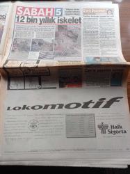 Sabah Gazetesi - 3 Mayıs 1993 - Çetin Altan - Zülfü Livaneli - Bursaspor Beşiktaş Maçının Hakemi Erman Toroğlu Bursaspor'u Yaktım - Sergen Yalçın Selanikli Oldu - Adnan Kahveciden Oğullarına Kalan Miras Onur - Enrico Macias'ı Konserinde Olay - İsmet Sezgin Koalisyonda Kriz Olmaz - Sakıp Sabancı - Hüsamettin Cindoruk - Cavit Çağlar