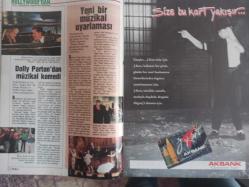 TV'DE 7 Gün Gong Haftalık Aktüalite Sinema Tiyatro Müzik ve Magazin Dergisi - 26 Nisan 1992 - Zuhal Olcay - Haluk Bilginer - Barış Manço - Ahmet Özal - Cem Uzan - Jülide Ateş - Sabri Demirdöven - Müge Weber - Fulya Ergüneş - Mehpare Çelik - Arife Tamer - Ekrem Tamer - Rahmi Aygün - Erkan Tan - Ayben Tan - Kadir İnanır - Sinan Çetin - Bülent Osma - Rüstem Batum - James Woods - Ava Gardner - Frank Sinatra - Woody Allen - Mia Farrow - Veronica Castro - George Martinez - Jeff Wincott - Chris DeBurgh - Kemal Sunal - Fatma Girik - Orhan Gencebay - Ayhan Önal - Songül Ülkü - Ahmet Yalçın - William Hurt - Grand Canyon - Avni Dilligil - Nükhet Duru - Ajda Pekkan - İlhan İrem - Osman Yağmurdereli - Leman Sam fotoğraf ve haberi - Tam Takım Dergi