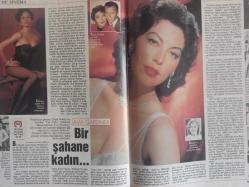 TV'DE 7 Gün Gong Haftalık Aktüalite Sinema Tiyatro Müzik ve Magazin Dergisi - 26 Nisan 1992 - Zuhal Olcay - Haluk Bilginer - Barış Manço - Ahmet Özal - Cem Uzan - Jülide Ateş - Sabri Demirdöven - Müge Weber - Fulya Ergüneş - Mehpare Çelik - Arife Tamer - Ekrem Tamer - Rahmi Aygün - Erkan Tan - Ayben Tan - Kadir İnanır - Sinan Çetin - Bülent Osma - Rüstem Batum - James Woods - Ava Gardner - Frank Sinatra - Woody Allen - Mia Farrow - Veronica Castro - George Martinez - Jeff Wincott - Chris DeBurgh - Kemal Sunal - Fatma Girik - Orhan Gencebay - Ayhan Önal - Songül Ülkü - Ahmet Yalçın - William Hurt - Grand Canyon - Avni Dilligil - Nükhet Duru - Ajda Pekkan - İlhan İrem - Osman Yağmurdereli - Leman Sam fotoğraf ve haberi - Tam Takım Dergi