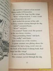 MAGİC TREE HOUSE : VALLEY OF THE DİNOSAURS - MARY POPE OSBORNE - RED FOX BOOK - İNGİLİZCE ÇOCUK HİKAYE KİTABI (SİHİRLİ AĞAÇ EV : DİNOZORLAR VADİSİ)