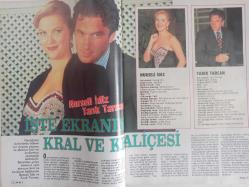 TV'DE 7 Gün Gong Haftalık Aktüalite Sinema Tiyatro Müzik ve Magazin Dergisi - 3 Ekim 1992 - Nebahat Çehre - Sadri Alışık - Hulki Öner - Şengül Kılıç - Mesut Mertcan - Uğur Dündar - Doğan Yıldız - Demet Akalın - Barış Manço - Erol Evgin - Cansu Akbel - Yasemin Evcim - Nurseli İdiz - Tarık Tarcan - Şebnem Dönmez - Erdinç Doğan - Oktay Kaynarca - Mahir Günşiray - Mehmet Aslantuğ - Hüseyin Köroğlu - Zuhal Gencer - Gökhan İçöz - Nalan Kayhan - Zeliha Midilli - Aydın Özdalga - Ülkü İmset - Müjdat Gezen - Oya Özyılmazer - Seda Sayan - Sadri Alışık - Hulki Saner - Selim İleri - Emin Gümüşkaya - Şengül Kılıç - Mesut Mertcan - Rüştü Erata - Neşe Düzel - Ahmet Altan - Leyla Yaratan - Lami Sesar - Ahmet Çelenk - Meryl Streep - Atilla Dorsay - Savaş Eşici - Michale Fox - Richard Grieco - David Fincher - Roger Spottiswoode - Andre Techine - Stephen Gyllenhaal fotoğraf ve haberi - Tam Takım Dergi